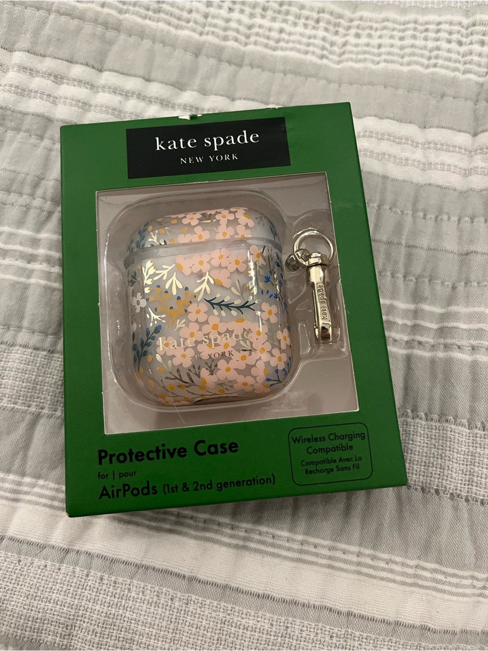 🌸 kate spade new york AirPods Protective Case 🌸 - Picture 2 of 2